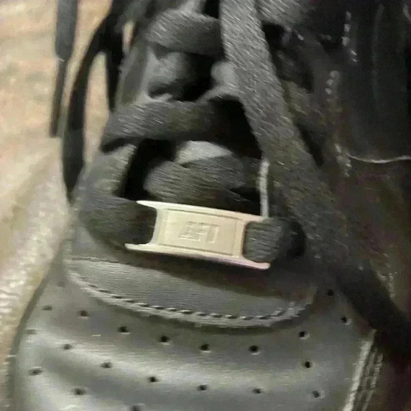 Air Force ones size 6Y‎ - Picture 4 of 6